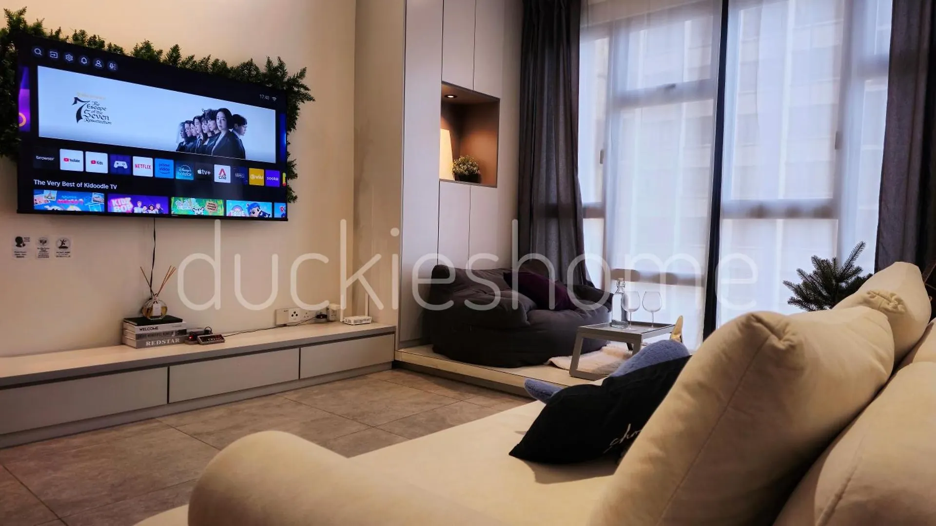 Millerz Square Family Rooms, By Twofive Kuala Lumpur Apartment