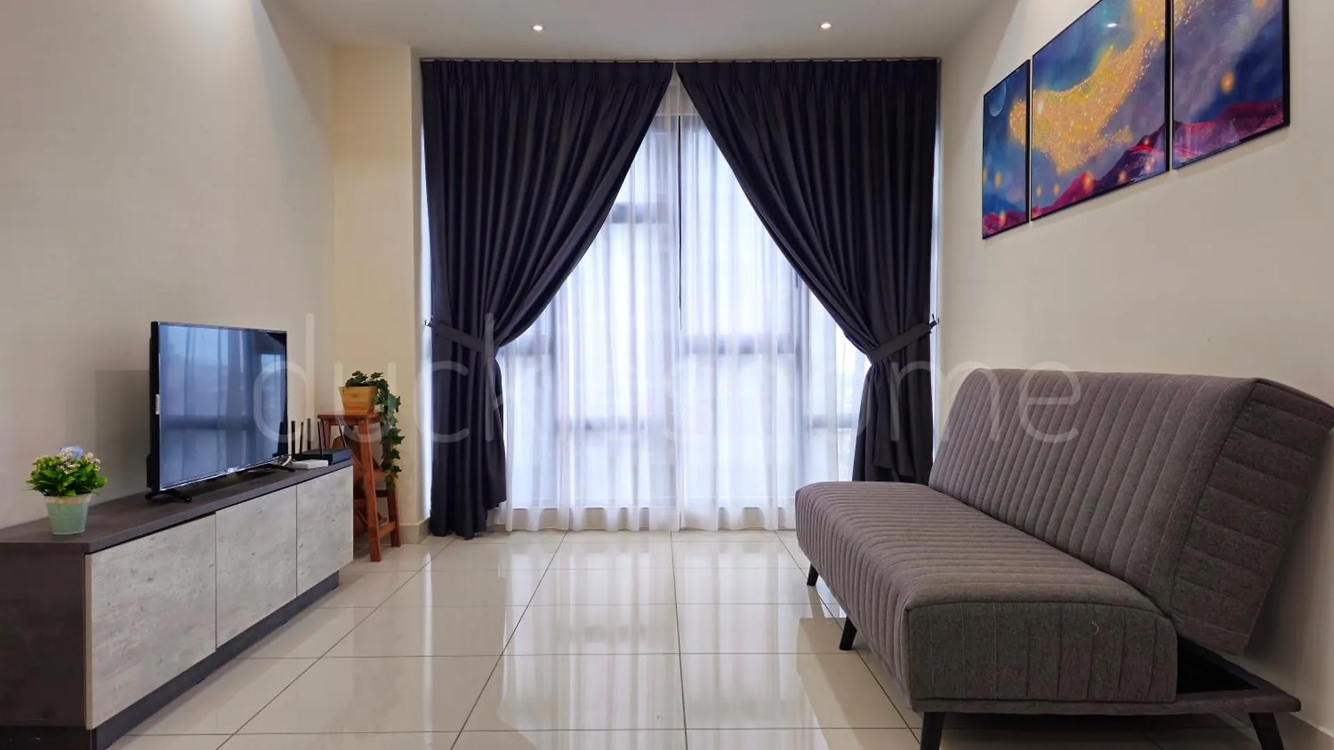 Millerz Square Family Rooms, By Twofive Kuala Lumpur Apartment