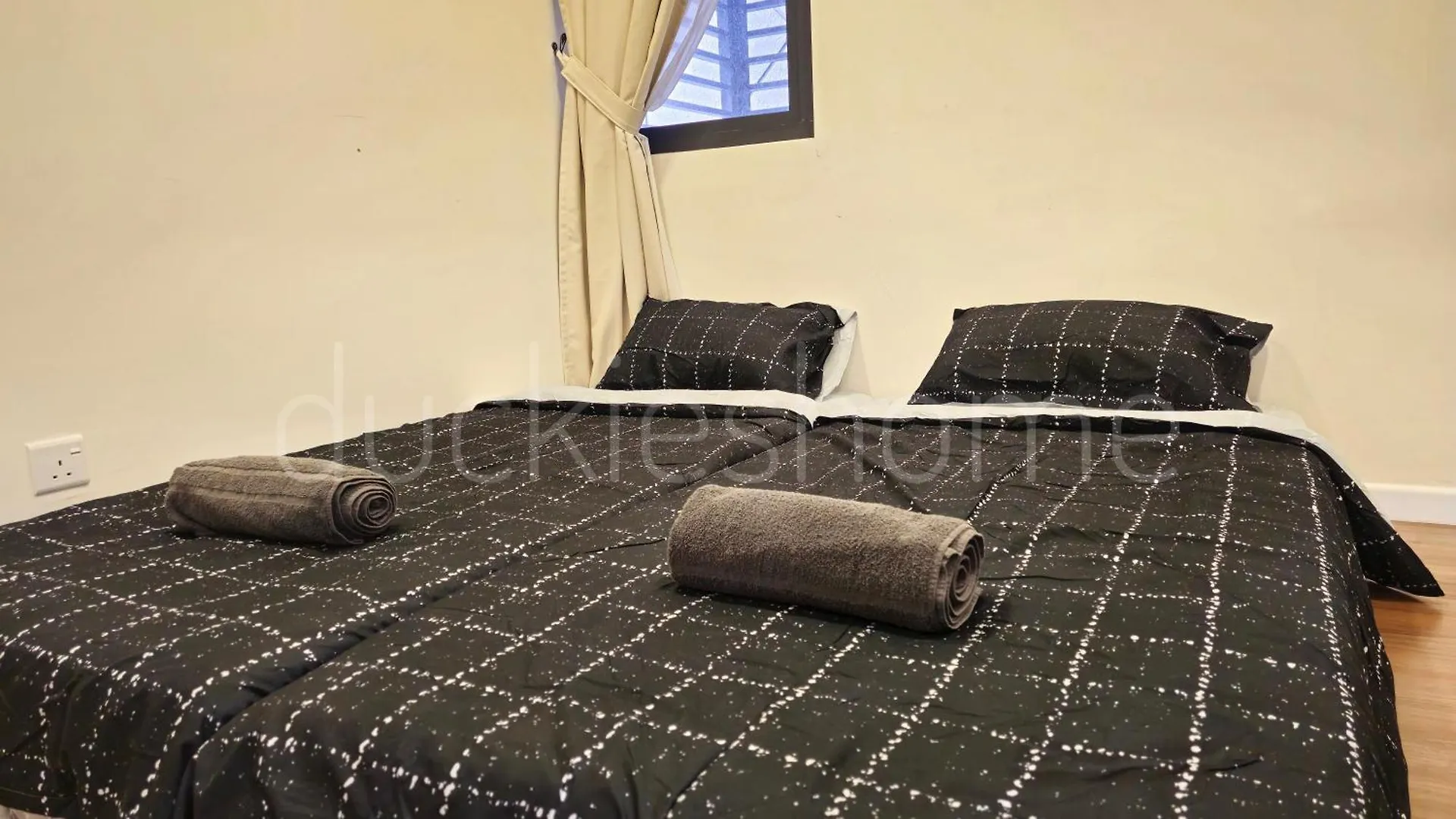 Millerz Square Family Rooms, By Twofive Kuala Lumpur Apartment
